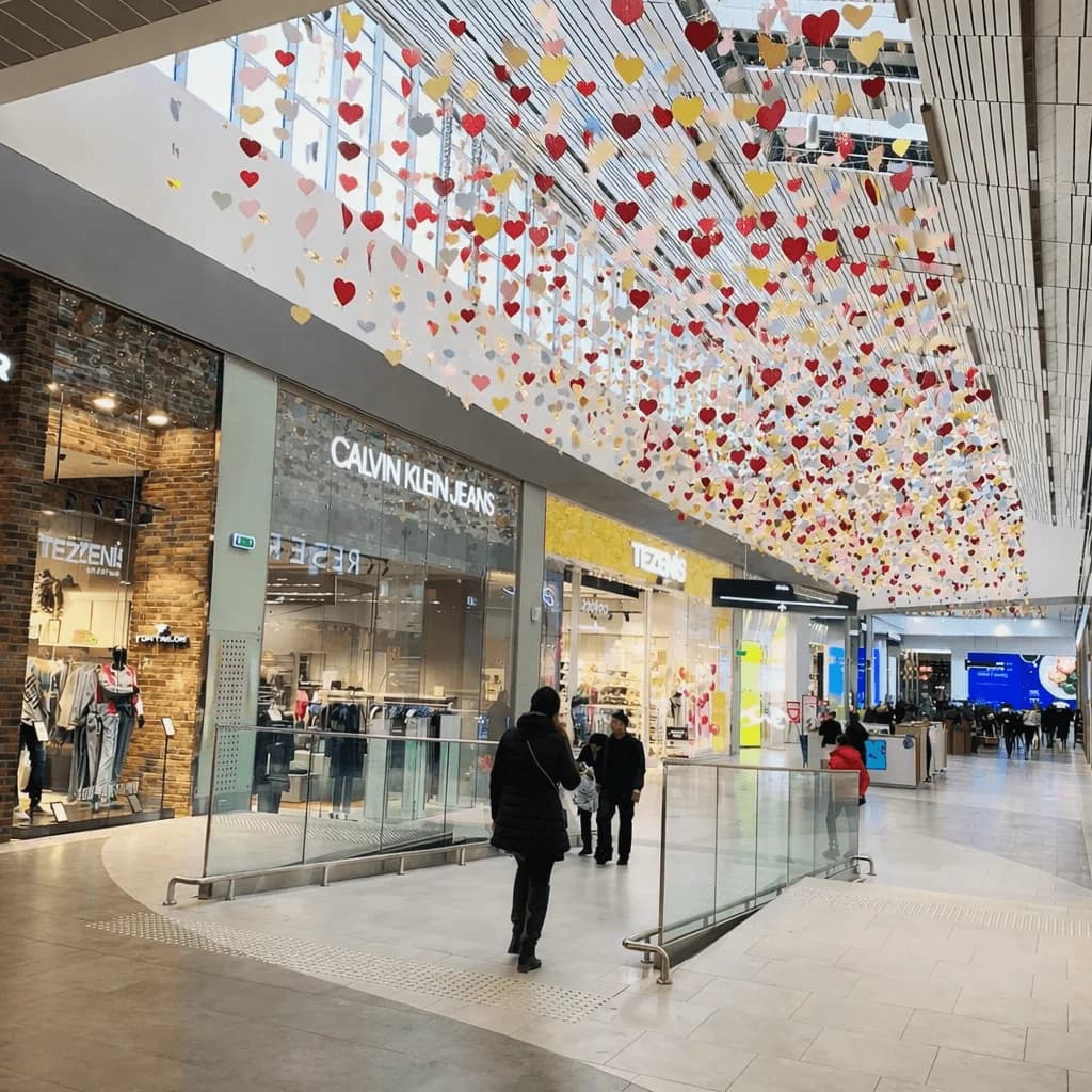 Entorno artístico para centros comerciales 12